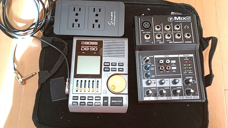 BOSS DB-90/Mackie Mix5（ピアノ・楽器・PA機材）の商品画像 - 査定依頼日：2026年1月18日 - 最高査定価格：4,000円