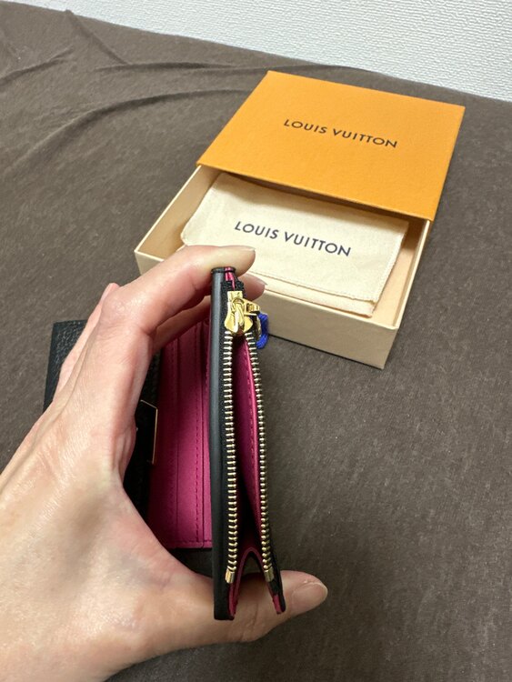 財布（ブランド財布・小物）の商品画像 - 査定依頼日：2025年3月21日 - 最高査定価格：30,000円