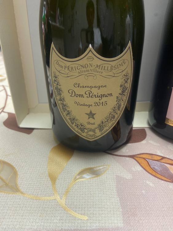 シャンパン ドン・ペリニヨン（お酒）の商品画像 - 査定依頼日：2026年7月28日 - 最高査定価格：27,000円