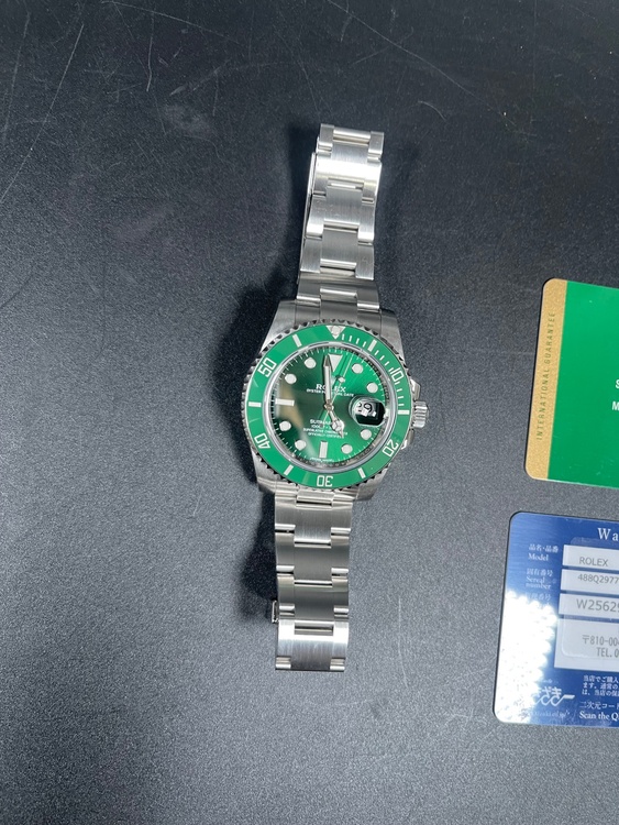 ロレックス サブマリーナー 116610Lv（高級時計）の商品画像 - 査定依頼日：2026年2月6日 - 最高査定価格：3,050,000円