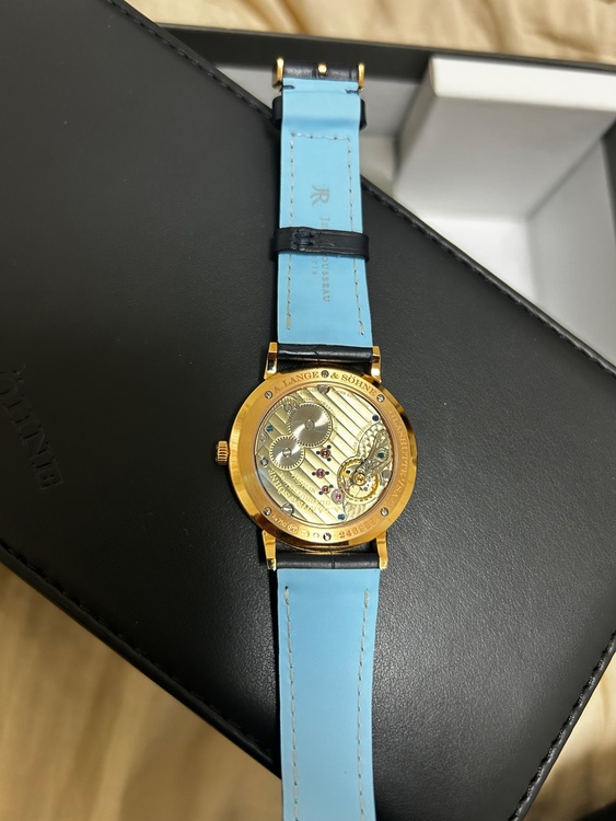 ランゲ＆ゾーネ サクソニア LSLS2014a（高級時計）の商品画像 - 査定依頼日：2025年12月14日 - 最高査定価格：2,450,000円