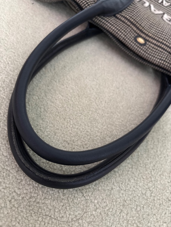 イブサンローラン  （ブランドバッグ）の商品画像 - 査定依頼日：2025年9月17日 - 最高査定価格：80,000円