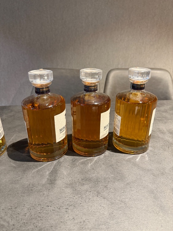 響（お酒）の商品画像 - 査定依頼日：2025年11月25日 - 最高査定価格：72,000円