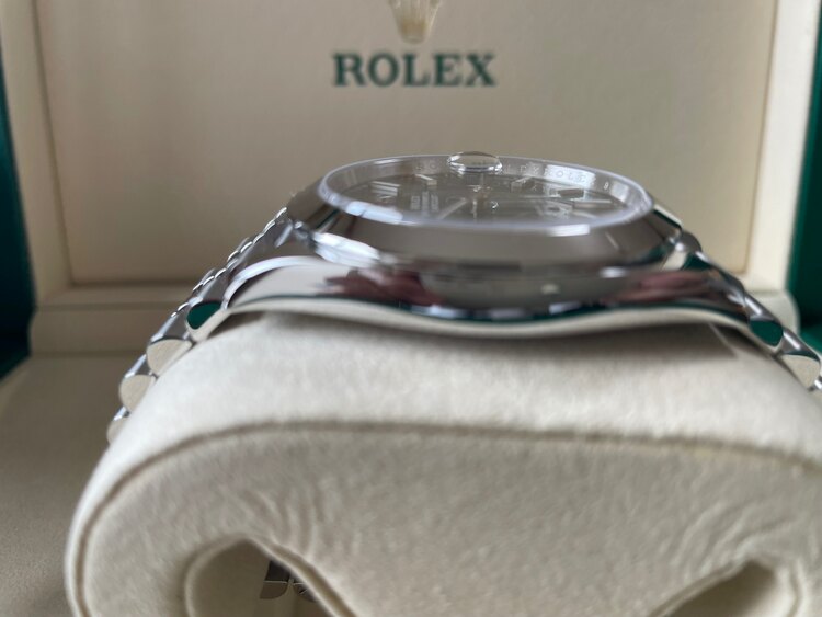 ロレックス デイトジャスト 126300（高級時計）の商品画像 - 査定依頼日：2025年4月11日 - 最高査定価格：1,630,000円