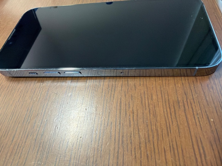 iPhone iPhone 13 Pro 128GB SIMフリー（スマホ）の商品画像 - 査定依頼日：2026年5月30日 - 最高査定価格：21,000円