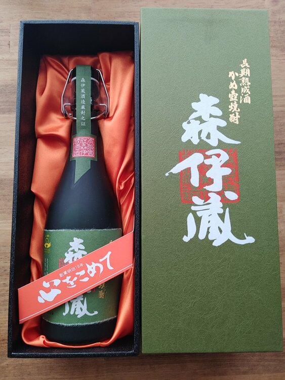 焼酎 森伊蔵 （お酒）の商品画像 - 査定依頼日：2026年4月23日 - 最高査定価格：12,500円
