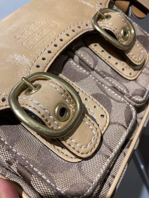 その他 コーチ （ブランドバッグ）の商品画像 - 査定依頼日：2025年10月18日 - 最高査定価格：2,500円