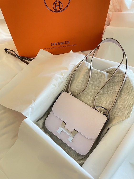 エルメス コンスタンス （ブランドバッグ）の商品画像 - 査定依頼日：2026年1月22日 - 最高査定価格：1,550,000円