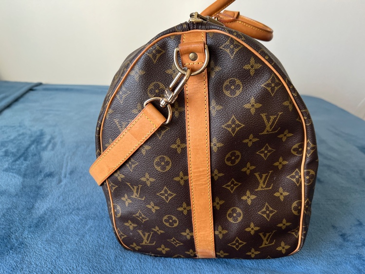 ルイ・ヴィトン モノグラム キーポル・バンドリエール55（ブランドバッグ）の商品画像 - 査定依頼日：2026年2月21日 - 最高査定価格：110,000円