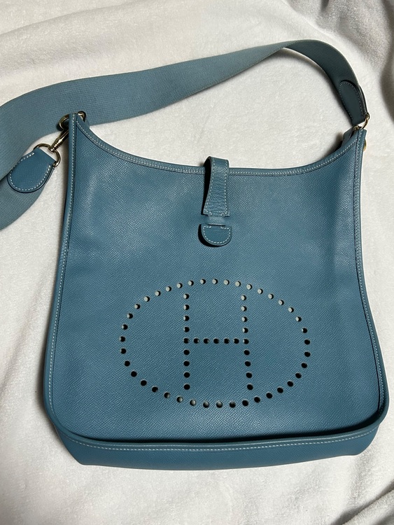 エブリン　GM（ブランドバッグ）の商品画像 - 査定依頼日：2025年11月27日 - 最高査定価格：200,000円