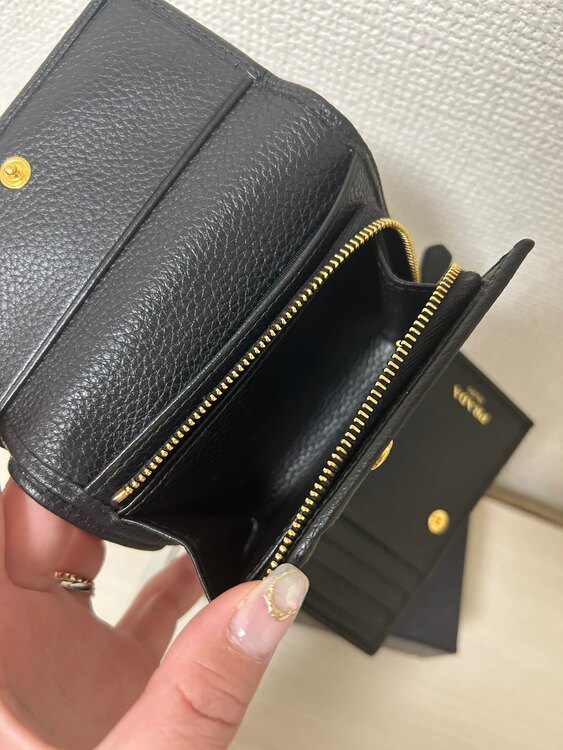 プラダ  （ブランドバッグ）の商品画像 - 査定依頼日：2025年3月30日 - 最高査定価格：40,000円