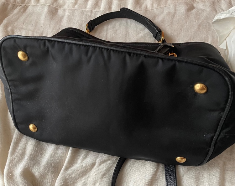 1BG625 GLACÉ CALF BALTICO（ブランドバッグ）の商品画像 - 査定依頼日：2026年9月11日 - 最高査定価格：20,000円