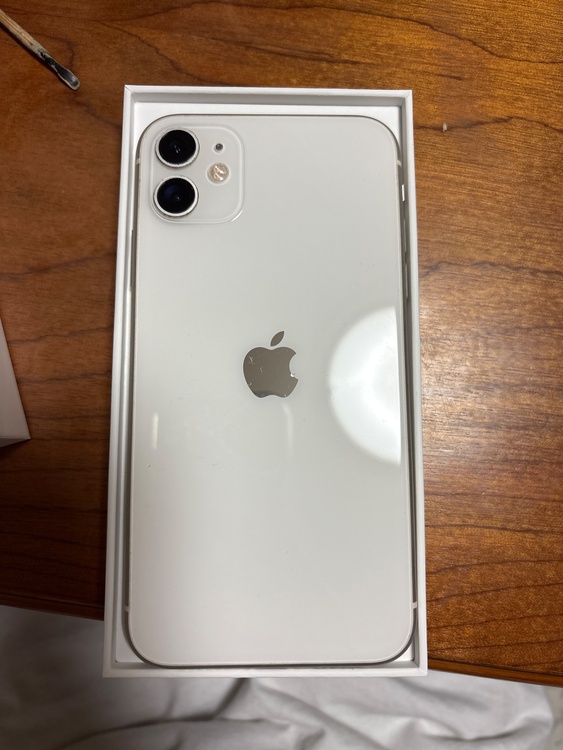 iPhone11 64GB docomo（スマホ）の商品画像 - 査定依頼日：2026年1月16日 - 最高査定価格：16,000円