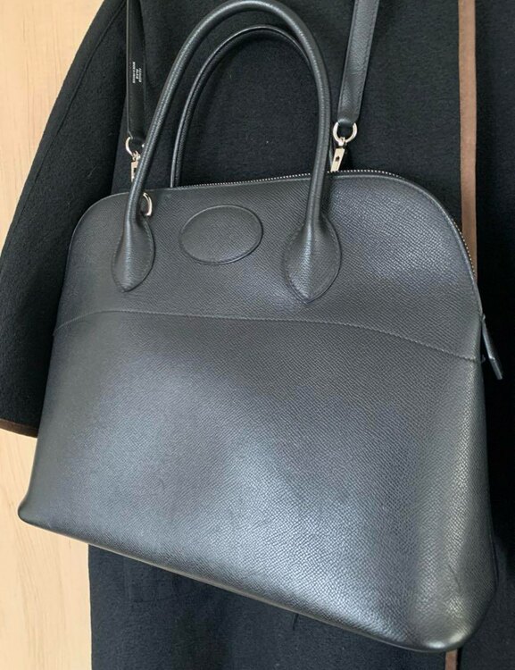 ポリード35 ヴォーエプソン ノワール　シルバー金具（ブランドバッグ）の商品画像 - 査定依頼日：2025年2月4日 - 最高査定価格：500,000円