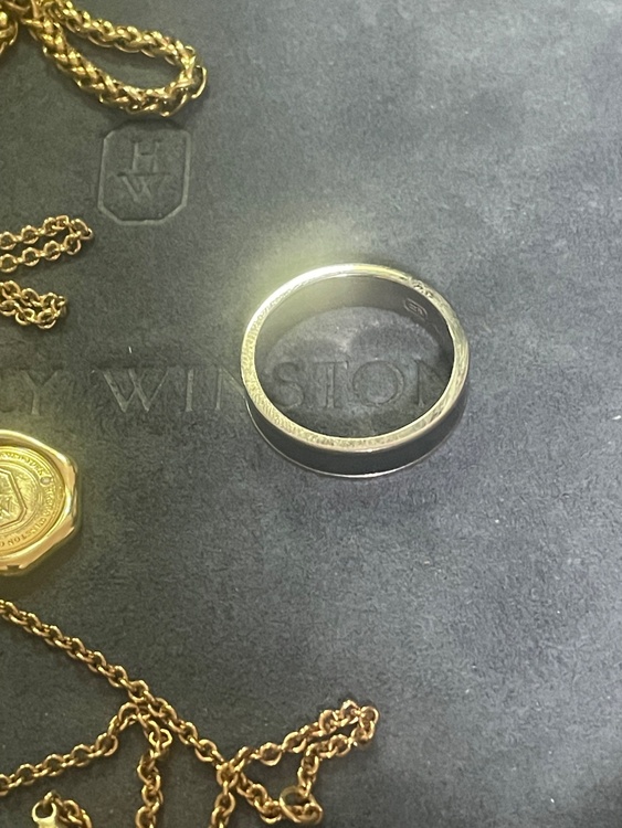 ハリーウィンストン　ホワイトゴールド　ザリウム　リング（金・貴金属）の商品画像 - 査定依頼日：2026年1月25日 - 最高査定価格：80,000円