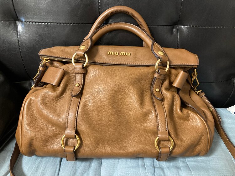 ミュウミュウ  （ブランドバッグ）の商品画像 - 査定依頼日：2025年4月13日 - 最高査定価格：20,000円