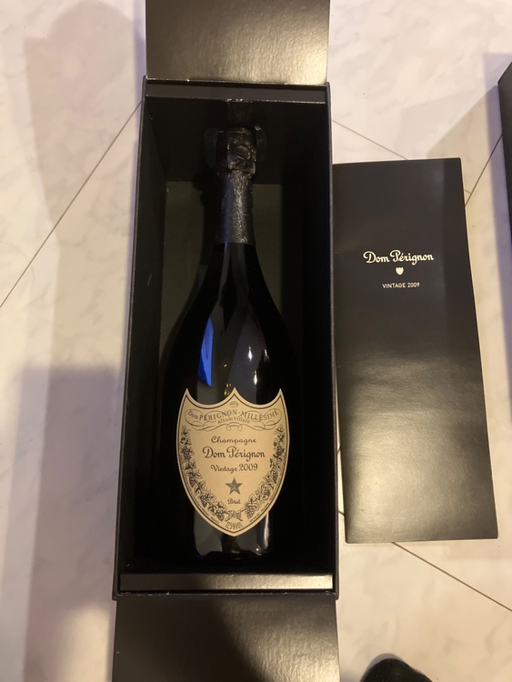 シャンパン ドン・ペリニヨン （お酒）の商品画像 - 査定依頼日：2026年1月16日 - 最高査定価格：19,500円
