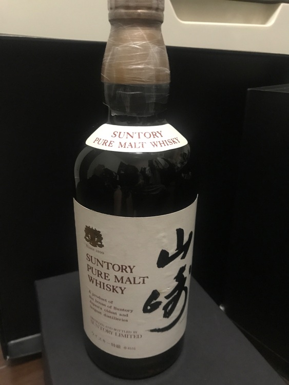 ウイスキー サントリー山崎 （お酒）の商品画像 - 査定依頼日：2025年8月27日 - 最高査定価格：235,000円