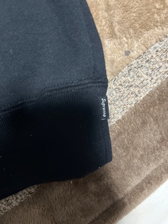 Supreme Satin Applique Hooded Sweatshirt（古着・ファッション）の商品画像 - 査定依頼日：2025年12月8日 - 最高査定価格：15,000円