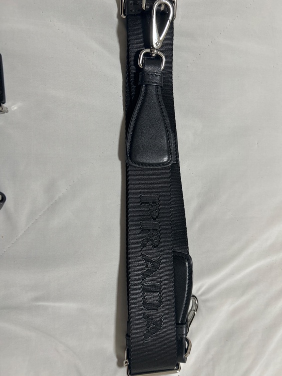 プラダ  （ブランドバッグ）の商品画像 - 査定依頼日：2026年3月18日 - 最高査定価格：130,000円