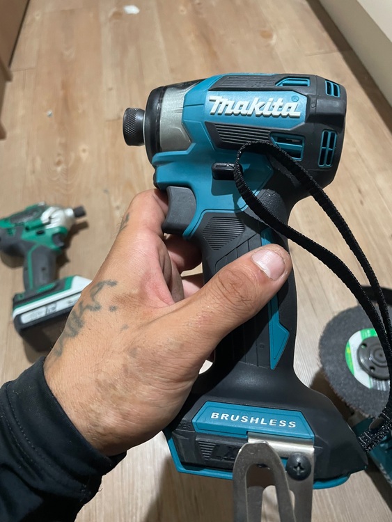 電動工具（電動工具・農機具・業務用機械）の商品画像 - 査定依頼日：2025年9月26日 - 最高査定価格：10,000円