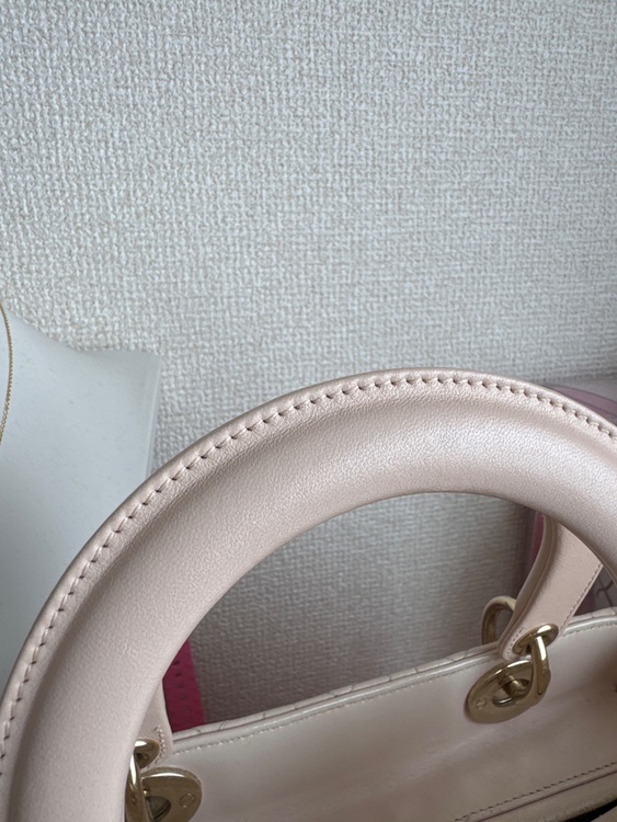 ディオール  （ブランドバッグ）の商品画像 - 査定依頼日：2025年8月22日 - 最高査定価格：350,000円