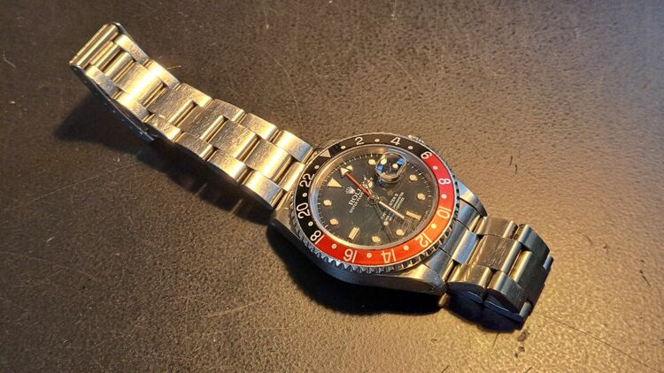 ロレックス GMTマスター R70699（高級時計）の商品画像 - 査定依頼日：2025年6月7日 - 最高査定価格：2,000,000円
