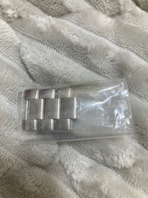 オメガ シーマスター OMEGA232.30.46.21.01.00（高級時計）の商品画像 - 査定依頼日：2024年12月18日 - 最高査定価格：450,000円