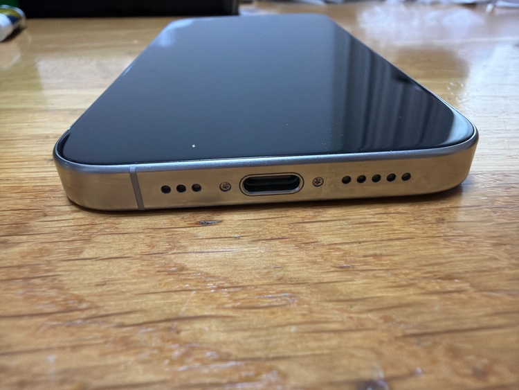 iPhone iPhone 15 Pro 256GB SIMフリー（スマホ）の商品画像 - 査定依頼日：2026年6月24日 - 最高査定価格：87,000円