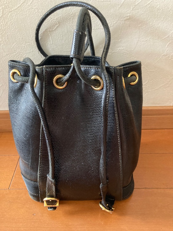 フェラガモ  （ブランドバッグ）の商品画像 - 査定依頼日：2025年7月3日 - 最高査定価格：21,000円