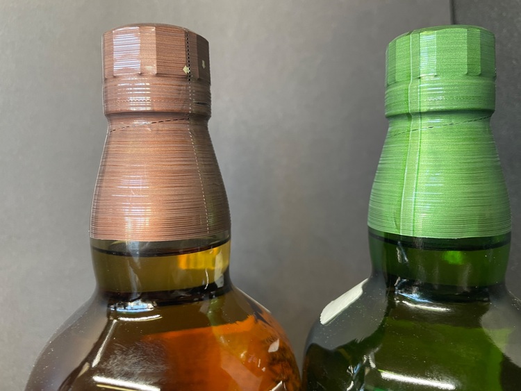 山崎ノンビンテージ　正規　未開封（お酒）の商品画像 - 査定依頼日：2025年10月10日 - 最高査定価格：111,000円