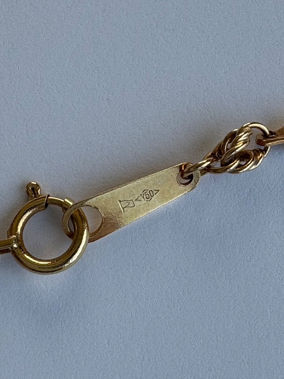 18kのネックレス（金・貴金属）の商品画像 - 査定依頼日：2025年11月24日 - 最高査定価格：200,000円