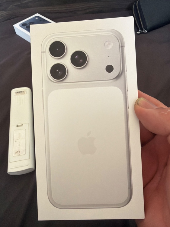 iPhone17プロ  （スマホ）の商品画像 - 査定依頼日：2026年5月31日 - 最高査定価格：198,000円