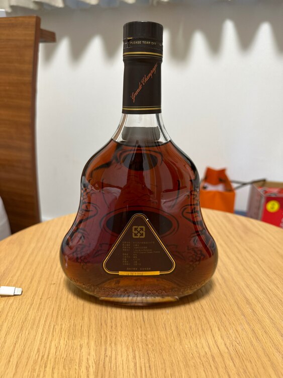 ヘネシー XO グランドシャンパーニュ コニャック 700ml 40% 未開栓 （お酒）の商品画像 - 査定依頼日：2025年2月20日 - 最高査定価格：15,000円