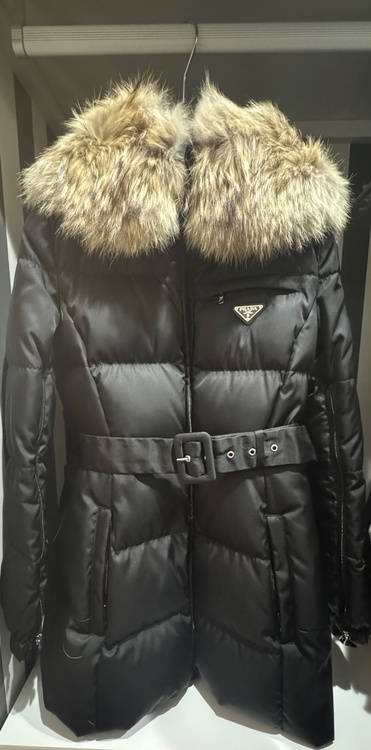 プラダ  （ブランドバッグ）の商品画像 - 査定依頼日：2025年12月17日 - 最高査定価格：125,000円