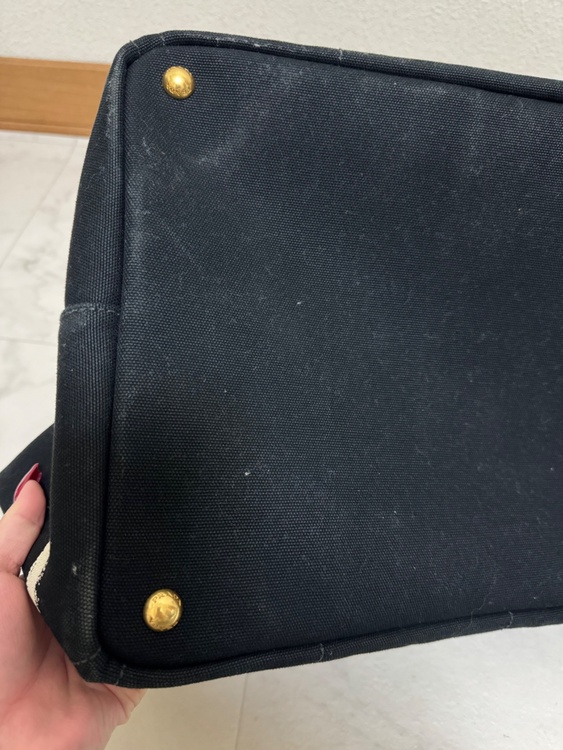 プラダ  （ブランドバッグ）の商品画像 - 査定依頼日：2025年12月10日 - 最高査定価格：44,000円