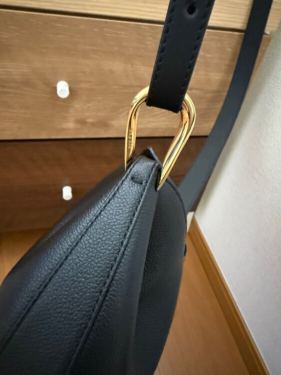 ボッテガ・ヴェネタ  （ブランドバッグ）の商品画像 - 査定依頼日：2025年2月20日 - 最高査定価格：50,000円