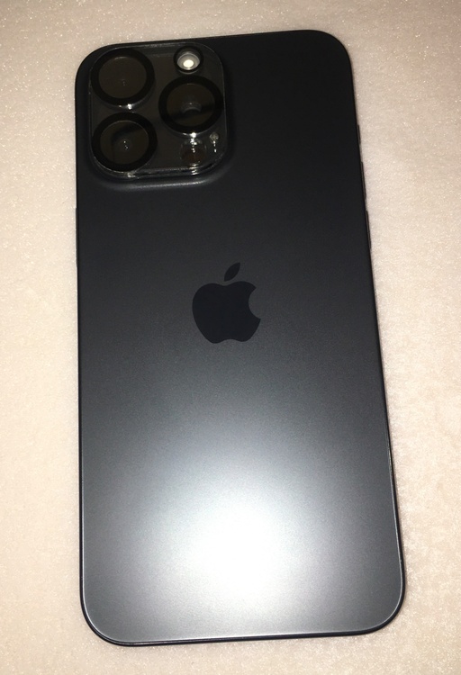 iPhone 15 Pro Max 1TB Softbank（スマホ）の商品画像 - 査定依頼日：2026年2月12日 - 最高査定価格：80,000円