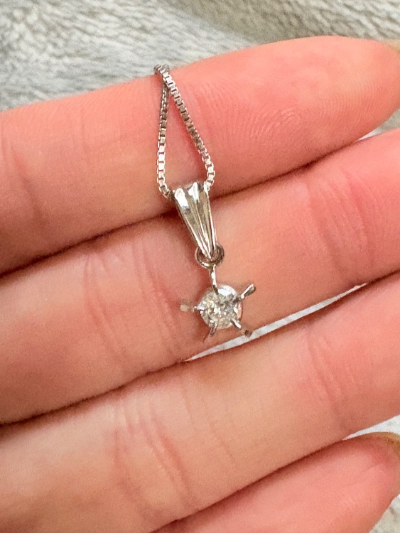 ダイヤネックレス（金・貴金属）の商品画像 - 査定依頼日：2026年3月18日 - 最高査定価格：150,000円