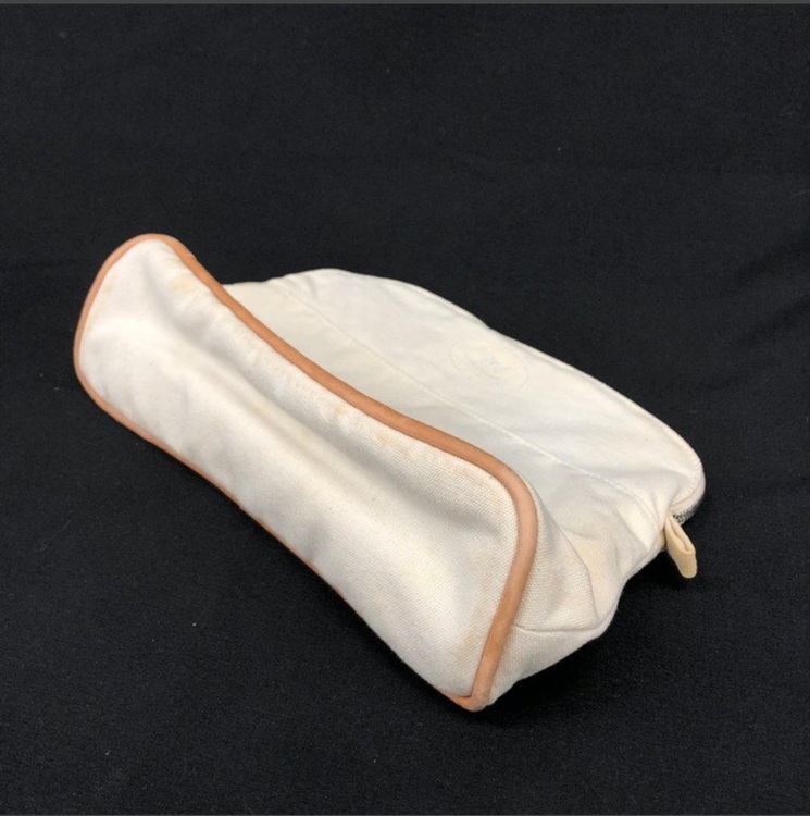 HERMES エルメス ポーチ【DFAB9036】（ブランド財布・小物）の商品画像 - 査定依頼日：2025年6月22日 - 最高査定価格：5,000円