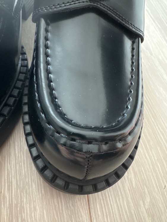 プラダ  （ブランドバッグ）の商品画像 - 査定依頼日：2026年3月29日 - 最高査定価格：25,000円