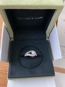 クチュール ソリティア、プラチナ、ラウンドカット ダイヤモンド（金・貴金属）の商品画像 - 査定依頼日：2023年9月18日 - 最高査定価格：300,000円