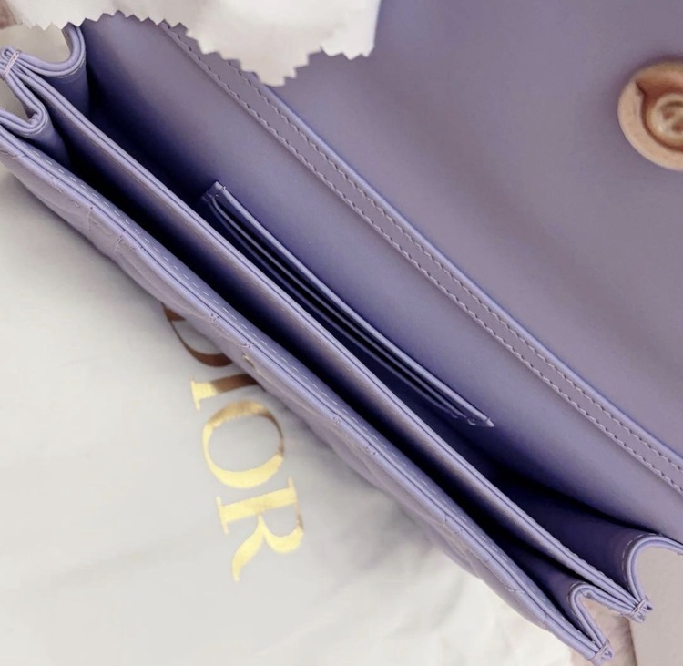 Dior ミニバッグ　S0980ONMJ_M401（ブランドバッグ）の商品画像 - 査定依頼日：2026年7月20日 - 最高査定価格：200,000円