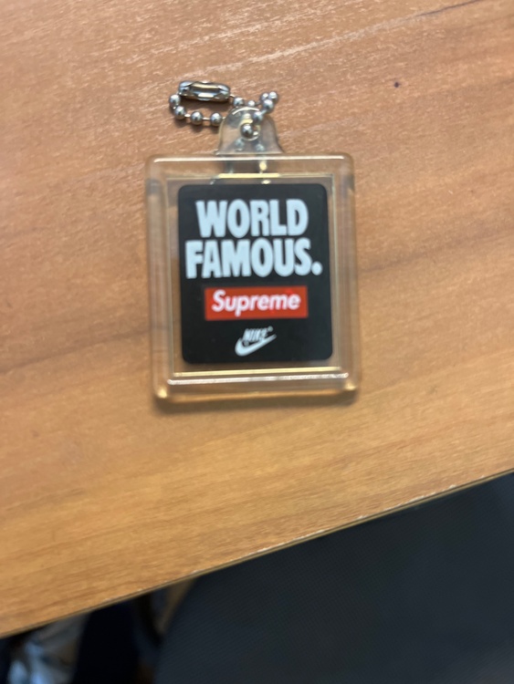 Supreme × Nike SB Blazer Mid "Black"（古着・ファッション）の商品画像 - 査定依頼日：2026年1月9日 - 最高査定価格：7,000円