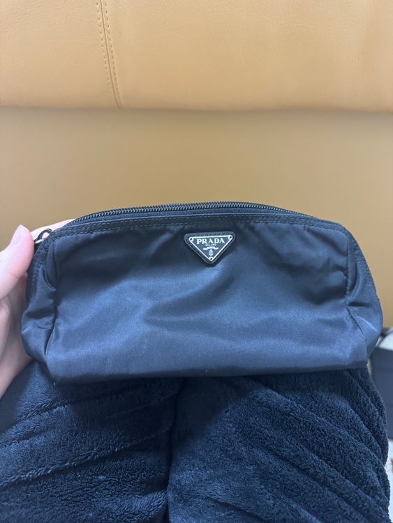 プラダ  （ブランドバッグ）の商品画像 - 査定依頼日：2026年1月24日 - 最高査定価格：20,000円