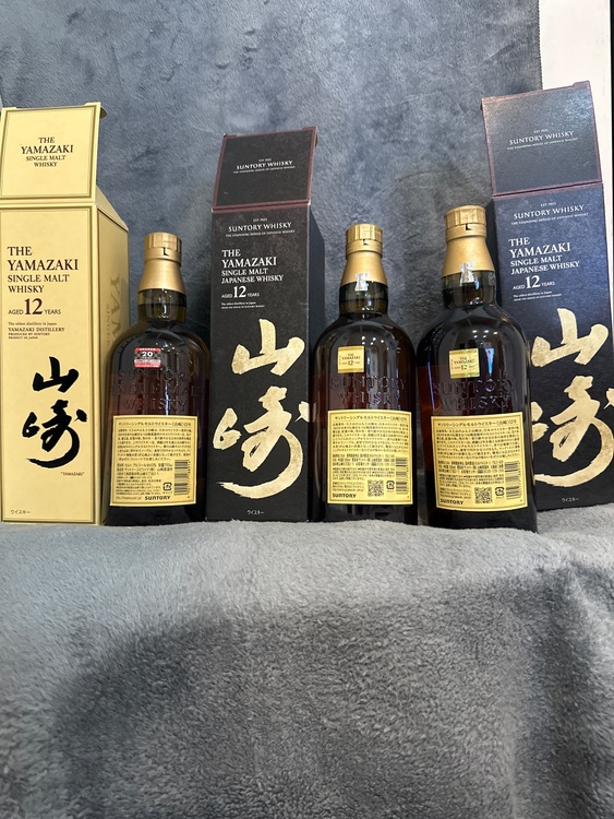 山﨑12年新・旧（お酒）の商品画像 - 査定依頼日：2026年8月29日 - 最高査定価格：60,000円