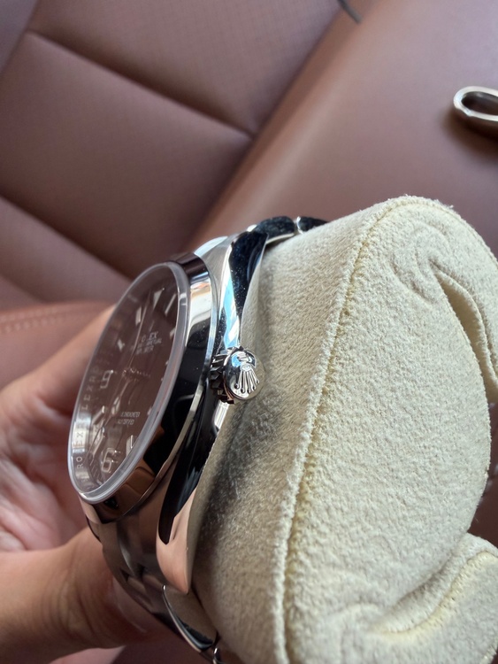 ロレックス エクスプローラー 124270（高級時計）の商品画像 - 査定依頼日：2026年4月12日 - 最高査定価格：1,350,000円