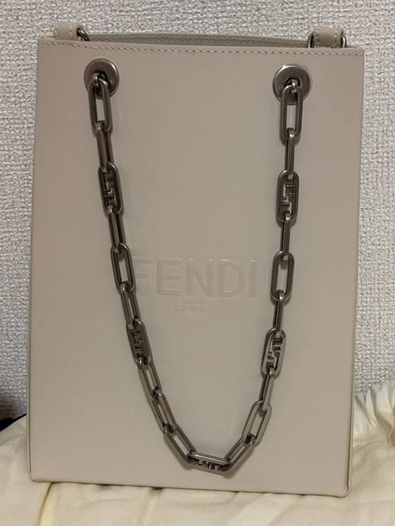 フェンディ  （ブランドバッグ）の商品画像 - 査定依頼日：2025年6月12日 - 最高査定価格：110,000円