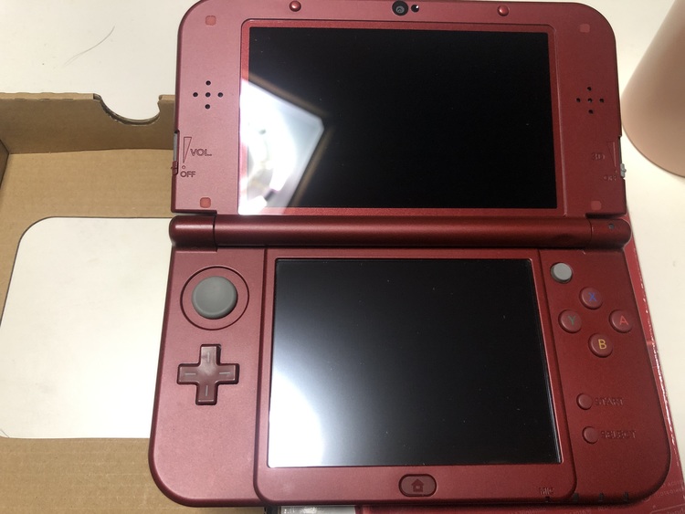 Newニンテンドー3DS本体　 メタリックレッド（ゲーム機本体・ゲームソフト）の商品画像 - 査定依頼日：2021年11月21日 - 最高査定価格：3,510円