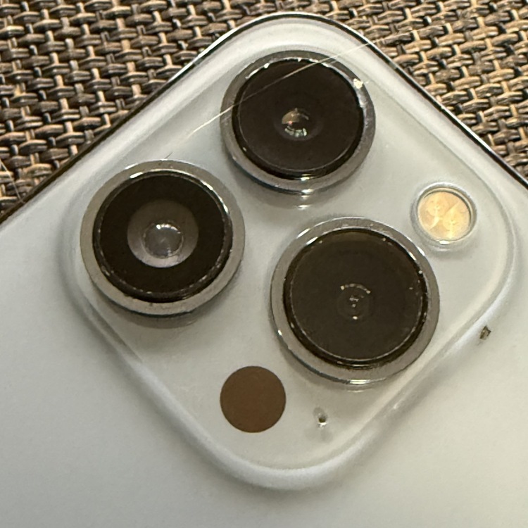 iPhone 13 Pro 256GB SIMフリー（スマホ）の商品画像 - 査定依頼日：2026年5月7日 - 最高査定価格：31,000円